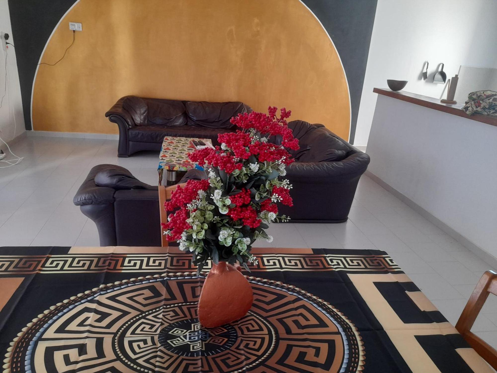 Appartement Familial Spacieux Avec Climatisation Ziguinchor Exterior foto